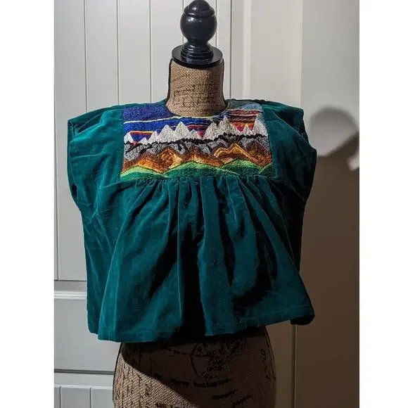Vintage Homemade Green Velvet Embroidered Mtn. Scene Topper Juniors XS - Picture 3 of 16